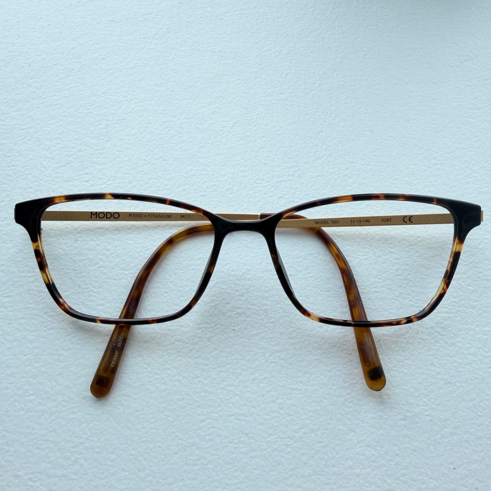 Modo Titanium Eyeglass Frames Women’s Style 7001